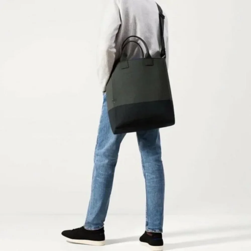 Rothy's Carryall Tote in Forest Green Black